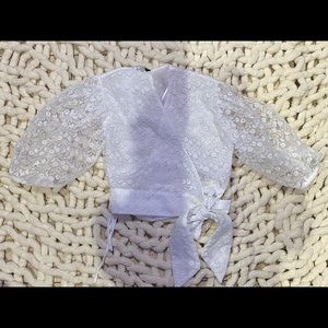 Cutest Zara puff sleeve top